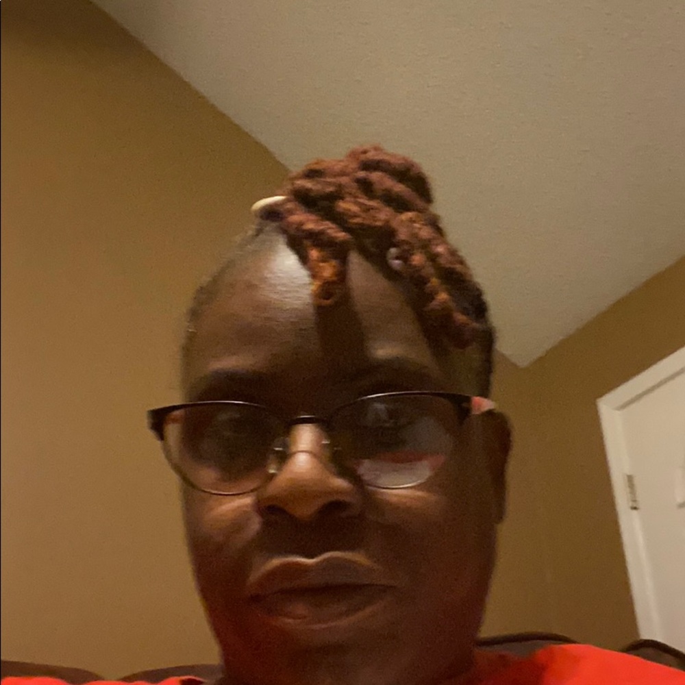 Meet your Posher, Janaia